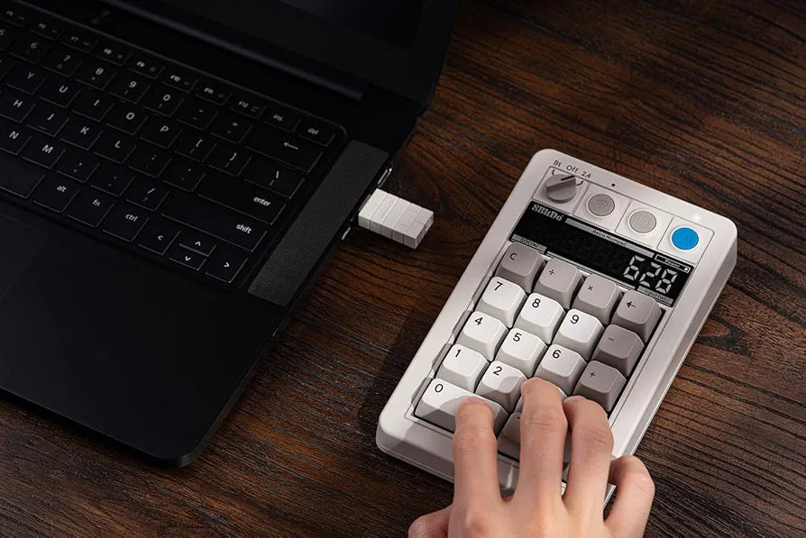 8BitDo Retro 18 Mechanical Numpad - Fami Edition (PC)
